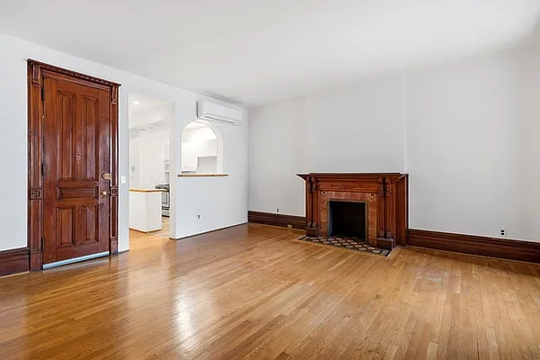 Rented by Douglas Elliman | media 2