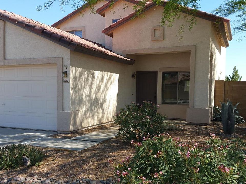 1st image of 1305 E 10th Pl