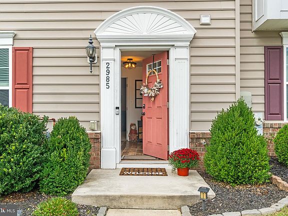 3rd image of 2985 Galloway Pl