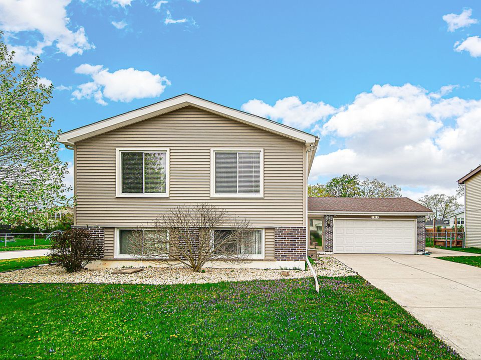 1st image of 7444 W Hickory Creek Dr