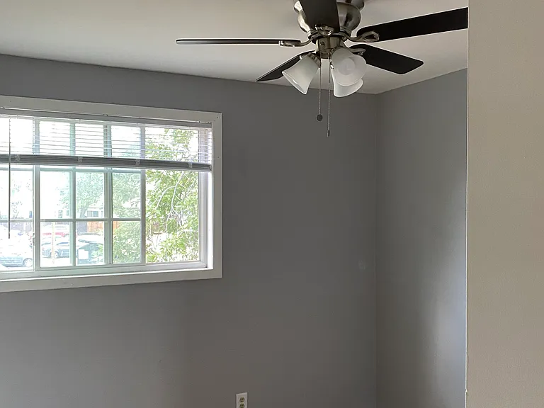 441 Greentree Ln — Photo 18