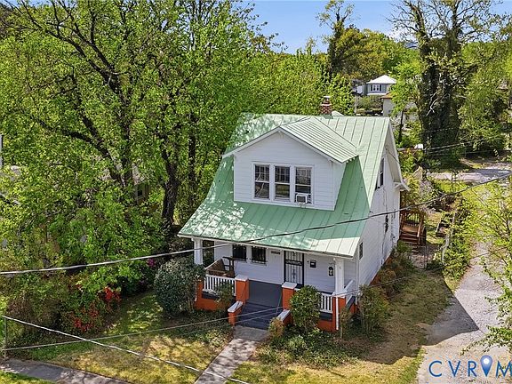 3rd image of 1511 Custer St