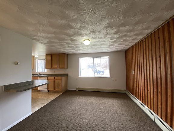 4th image of 1269 S 1st St W
