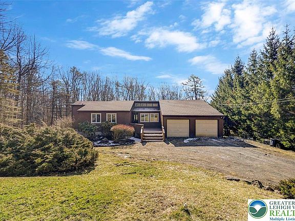 3rd image of 181 Williams Ln