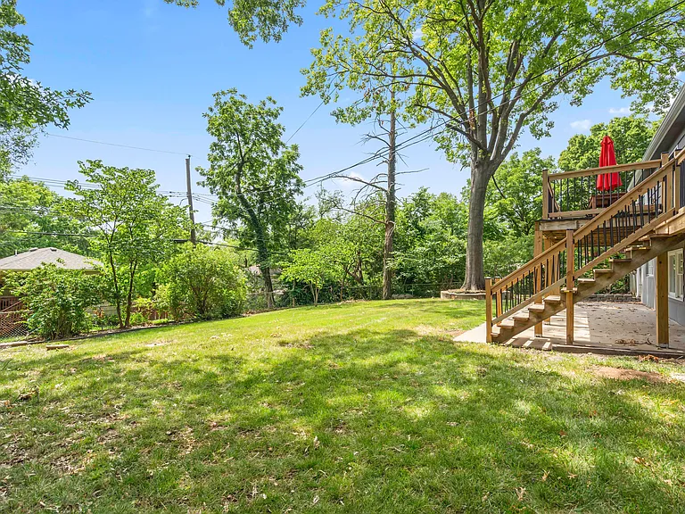 10136 Reeds Dr — Photo 24