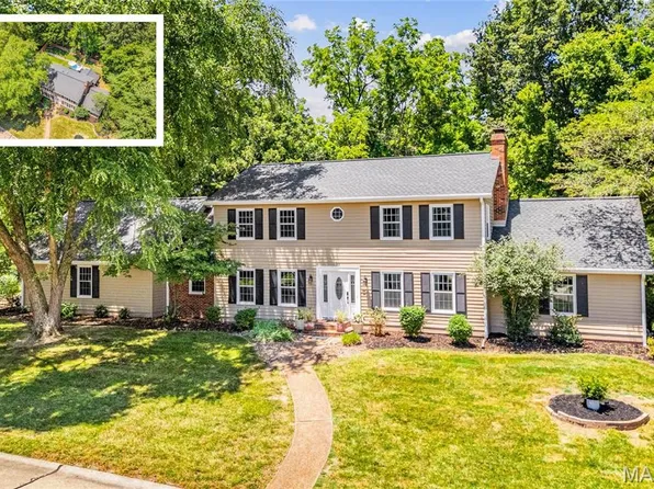 112 Lake Lorraine Dr, Swansea, IL 62226