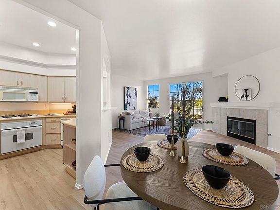 5th image of 12041 Tivoli Park Row Unit 2