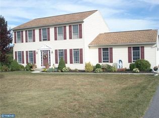 905 Center Rd, Leesport, PA 19533