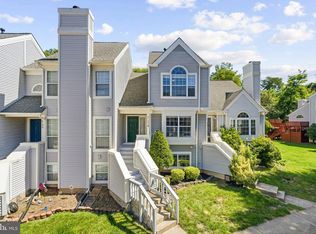 6182 Stonepath Cir, Centreville, VA 20120