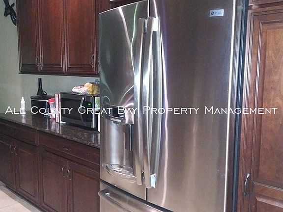 3rd image of 39 Country Woods Dr #1