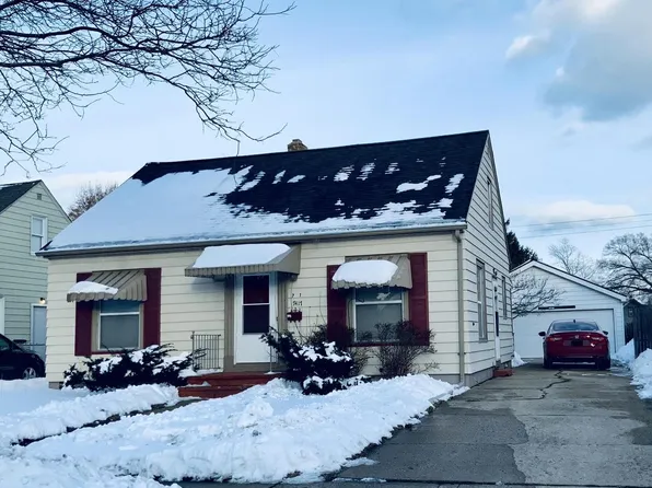 7417 18th AVENUE, Kenosha, WI 53143