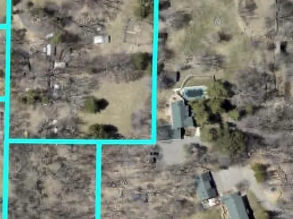 6185 Cardinal Dr, Shorewood, MN 55331