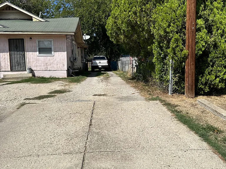 507 Cantrell Dr #B — Photo 11