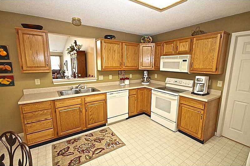 1st image of 19264 Fox Chase Dr
