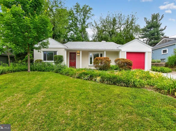 3305 W Coquelin Ter, Chevy Chase, MD 20815