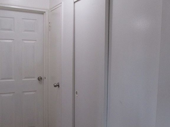 3rd image of 218 Broad St APT 11B-11