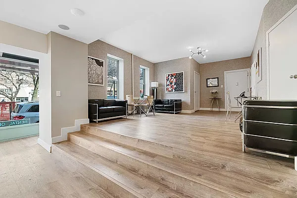 Rented by REAL New York | media 21