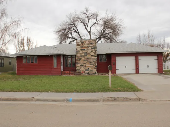 810 Howell Ave, Worland, WY 82401