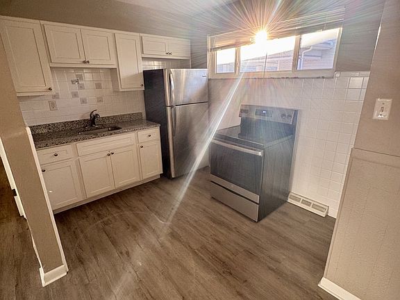 3rd image of 9425 Everman Ave #B