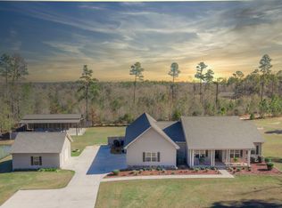 1123 Pine Bluff Dr, Chipley, FL 32428