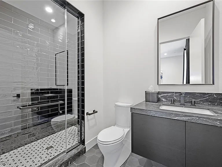 577 Overlook Rim Dr — Photo 34