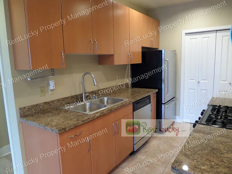 4031 Aurora Ave N #301 — Photo 7