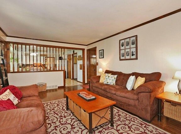 4th image of 1765 Arbor Hill Dr