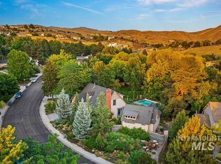 2373 E Roanoke Dr, Boise, ID 83712