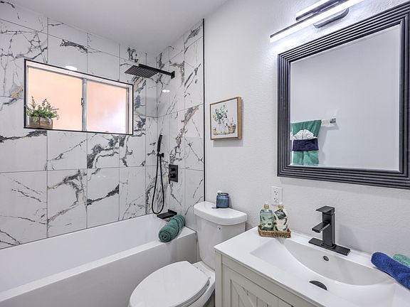 3rd image of 2691 San Domingo Ln #1