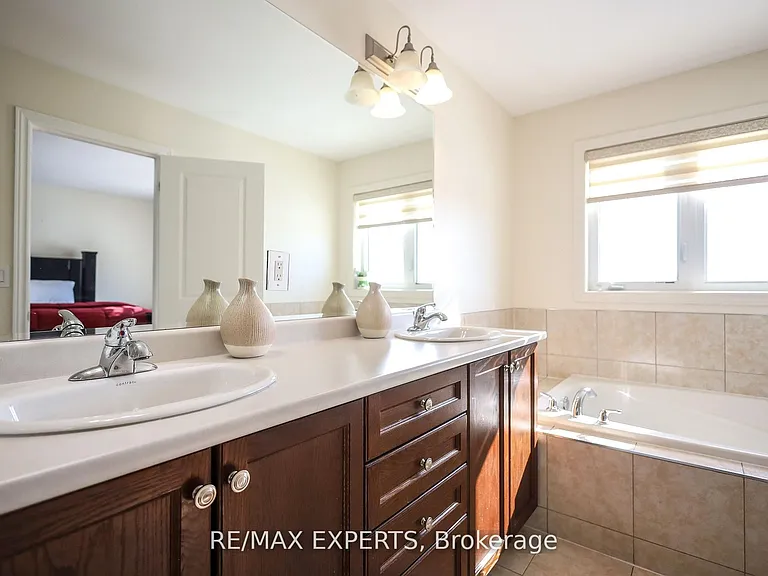 27 Hogan Manor Dr — Photo 33
