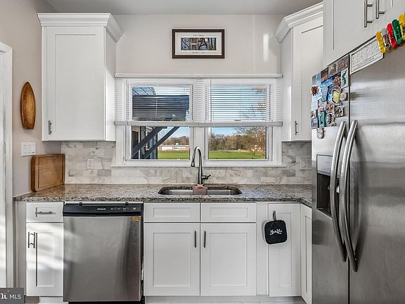 3rd image of 502 Mount Laurel Rd