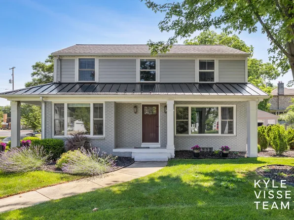 2412 Lake Dr SE, East Grand Rapids, MI 49506