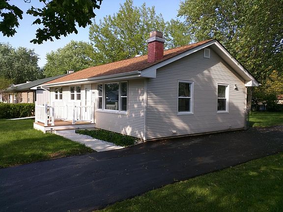 3rd image of 37189 N Fairview Ln