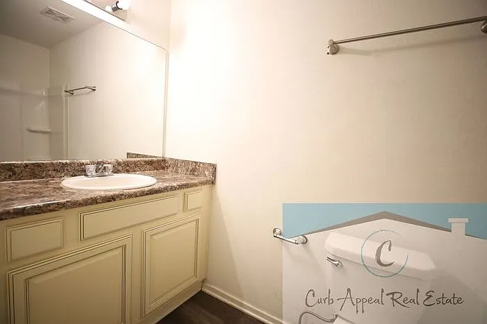 3718 Churchill Dr — Photo 12