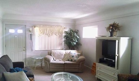 3rd image of 285 Highland St