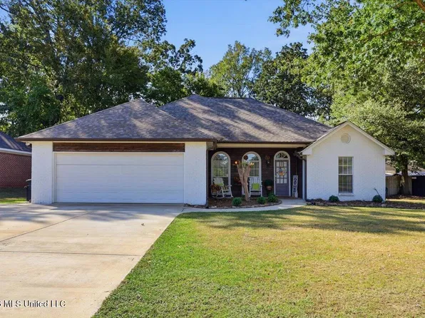 324 Wood Duck Cir, Brandon, MS 39047