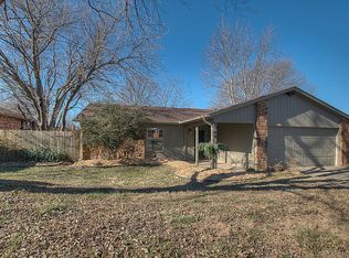 1769 East Dr, Bartlesville, OK 74006