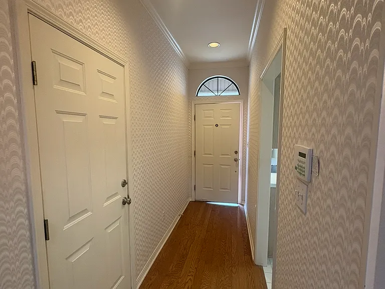 7706 Millicent Cir — Photo 14