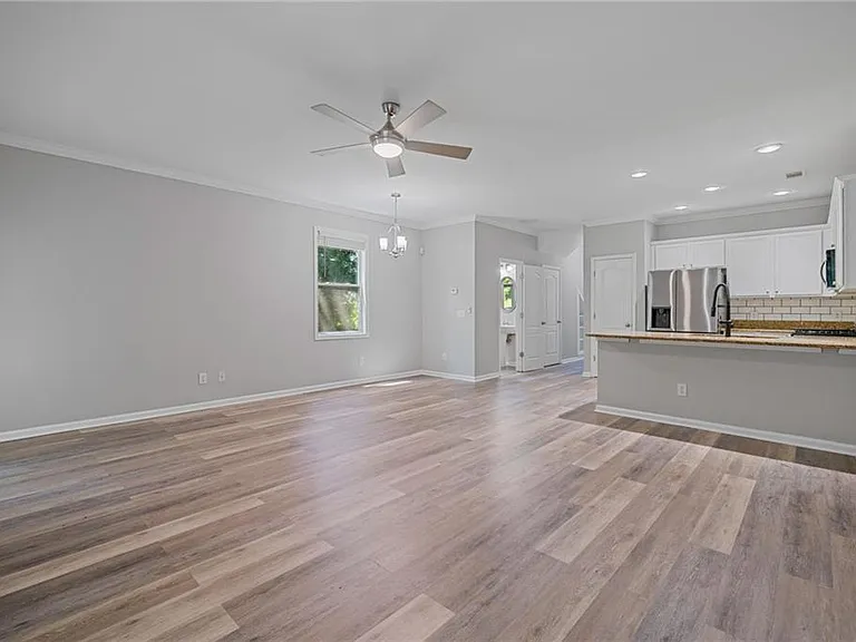 950 Firethorne Pass — Photo 8