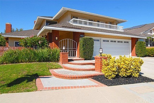 Incredible Corner location In High Horse Trails. Master bedroom balcony with views of hills and vall