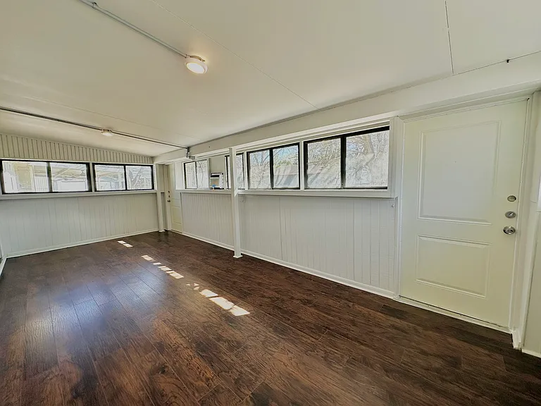 161 Elizabeth St #A — Photo 16