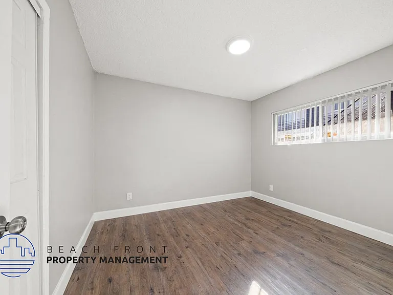 8232 Wilcox Ave — Photo 17