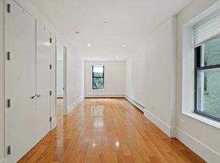 3046 30th St APT 4B, Astoria, NY 11102