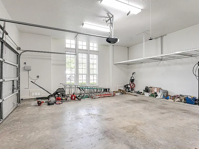 24711 Faraday — Photo 37