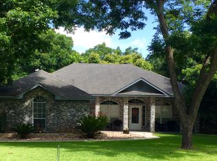132 Plantation Dr, Seguin, TX 78155