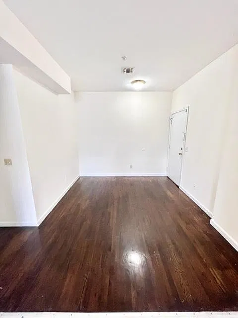 2 bed, $1,800 — Photo 4