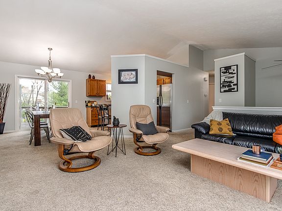 4th image of 2860 Alson Dr NE
