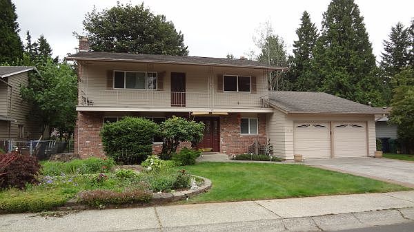 Quiet Culdesac only blocks from Jr High and Elementary schools