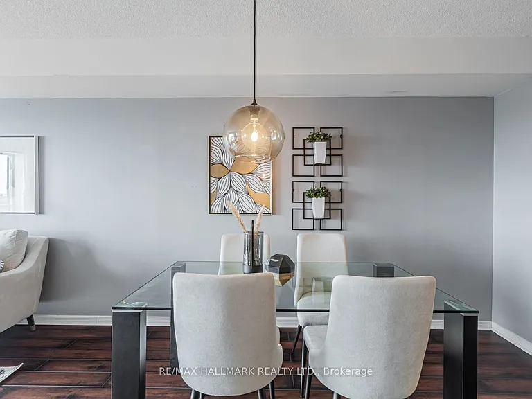 60 Heintzman St #1802 — Photo 6