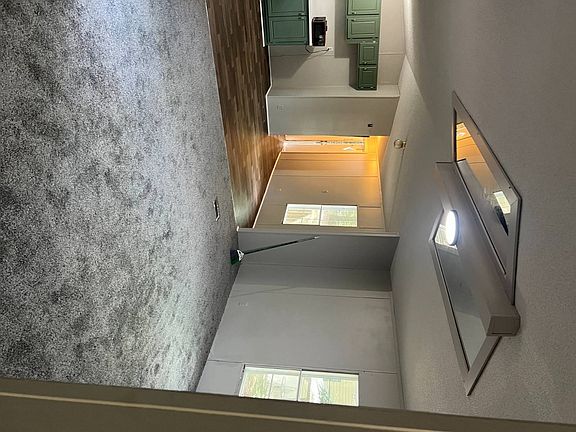 2nd image of 3038 Crenson Dr